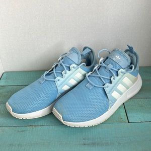 Adidas sneakers good condition kid size 5